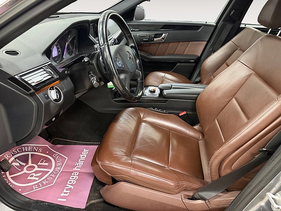 Mercedes-Benz E350 10 of 17