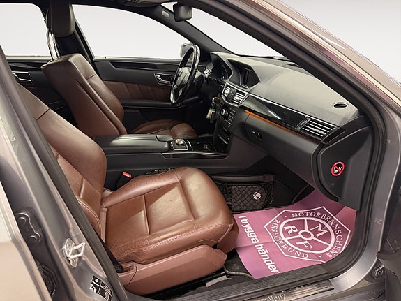 Mercedes-Benz E350 14 of 17