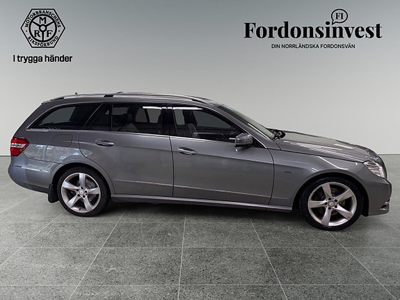 Mercedes-Benz E350 6 of 17