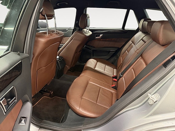 Mercedes-Benz E350 13 of 17