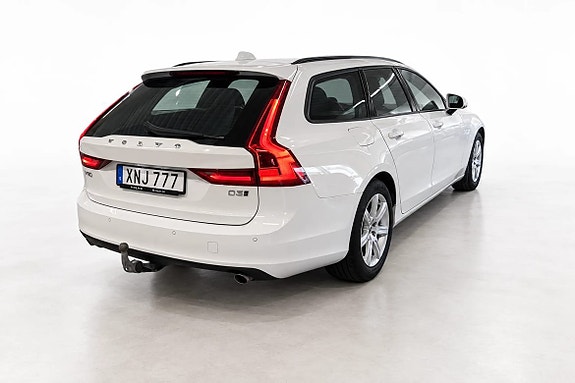 Volvo V90 4 of 15