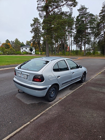 Renault Megane I 3 of 7