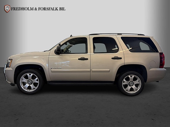 Chevrolet Tahoe 2 of 30