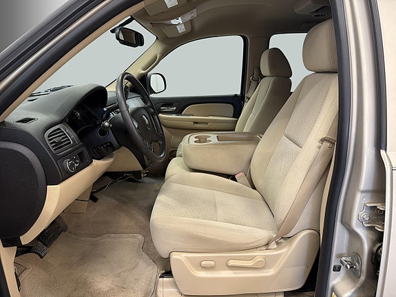 Chevrolet Tahoe 8 of 30