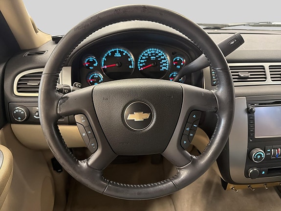 Chevrolet Tahoe 21 of 30