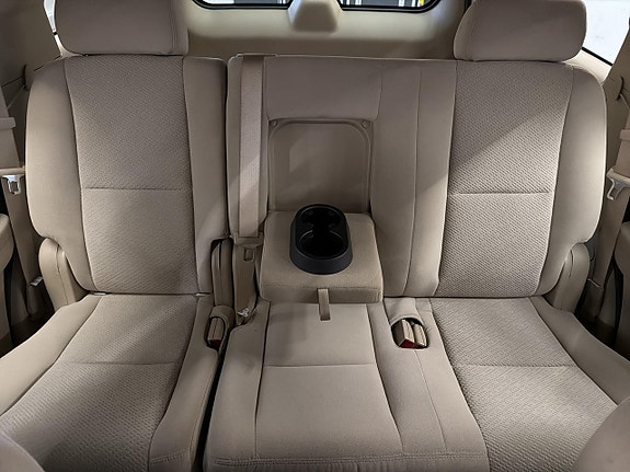 Chevrolet Tahoe 27 of 30