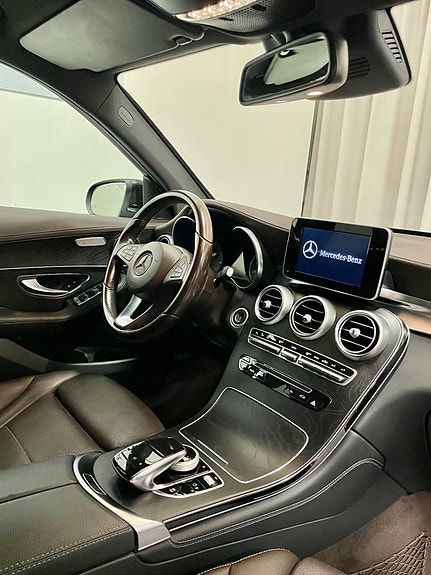 Mercedes-Benz GLC250 d 16 of 24
