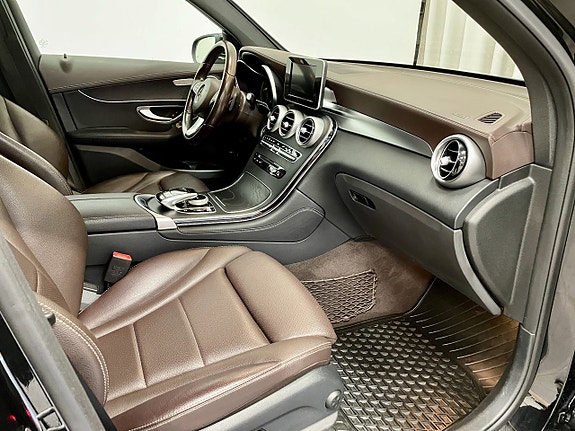 Mercedes-Benz GLC250 d 15 of 24