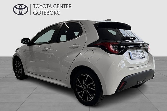 Toyota Yaris 3 of 13
