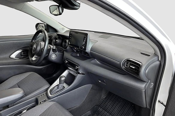 Toyota Yaris 9 of 13