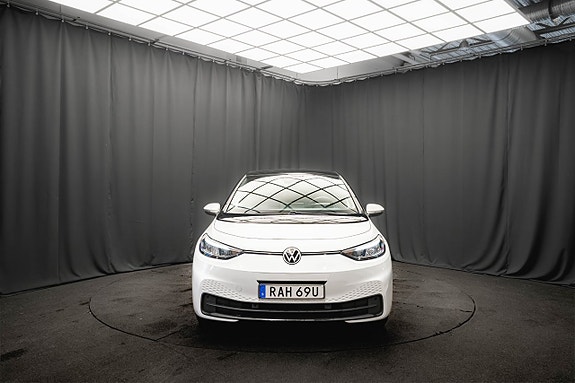 Volkswagen ID.3 4 of 23