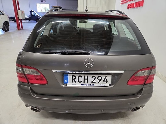 Mercedes-Benz E280 7 of 10