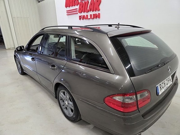 Mercedes-Benz E280 9 of 10