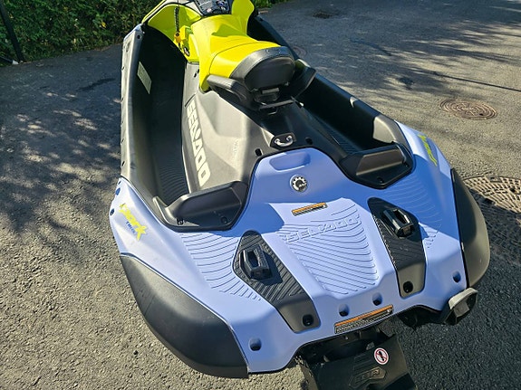 Sea-Doo Spark Trixx 1 up -2024 med 16 timmar 7 of 12