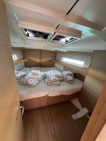 Jeanneau Sun Odyssey 440 –svenskägd och redo för Medelhavet 11 of 12