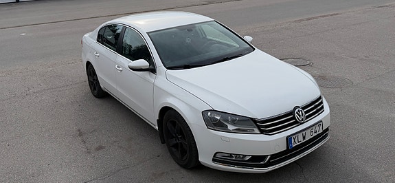 Volkswagen Passat 2 of 5