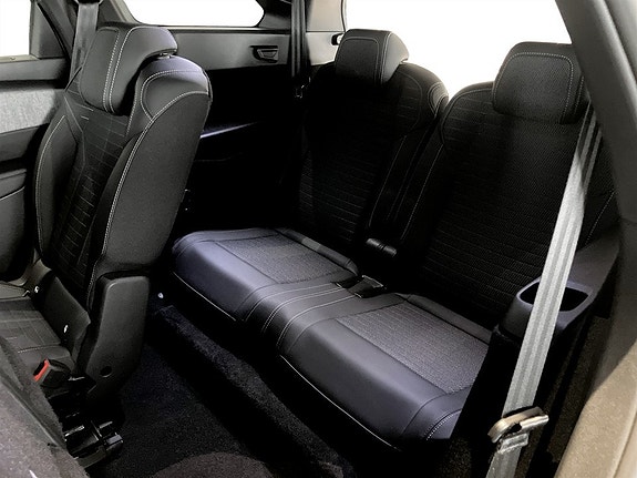 Peugeot 5008 14 of 19