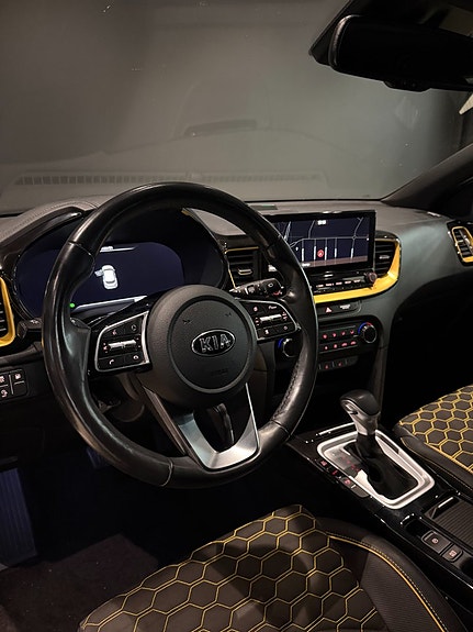 Kia XCeed 12 of 17