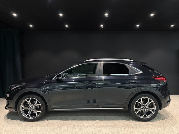 Kia XCeed 3 of 17