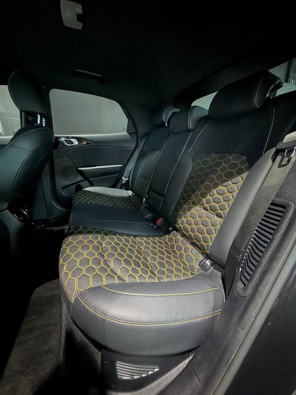 Kia XCeed 9 of 17