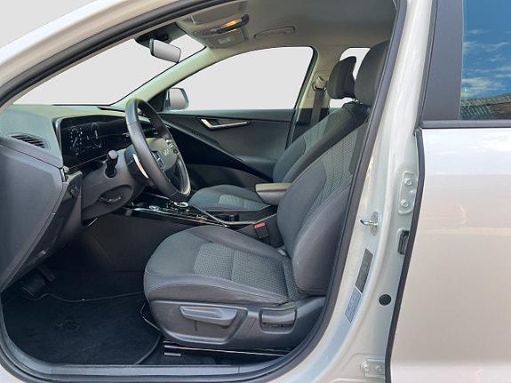 Kia Niro 10 of 21
