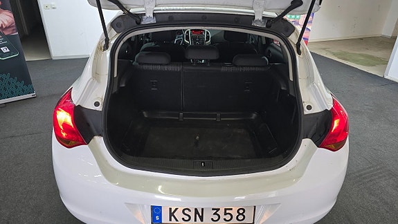 Opel Astra 7 of 12