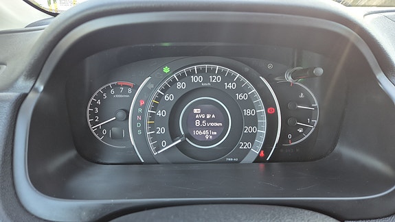 Honda CR-V 8 of 13