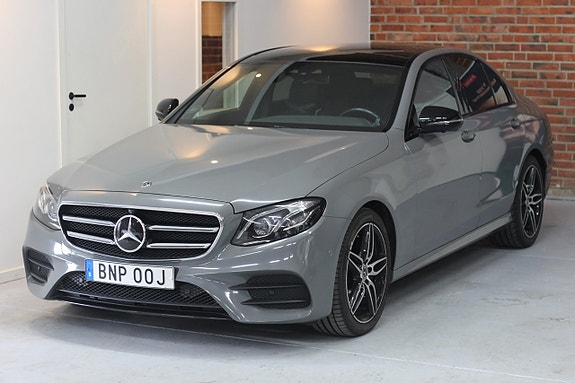 Mercedes-Benz E220 d 2 of 27