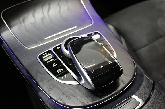 Mercedes-Benz E220 d 20 of 27