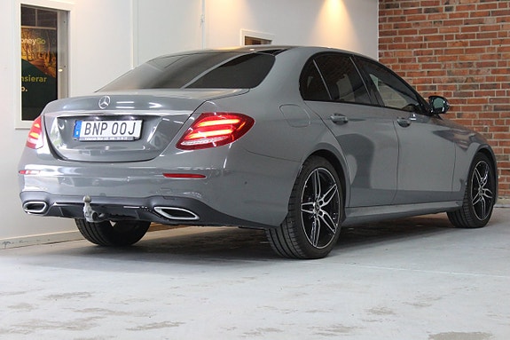 Mercedes-Benz E220 d 4 of 27