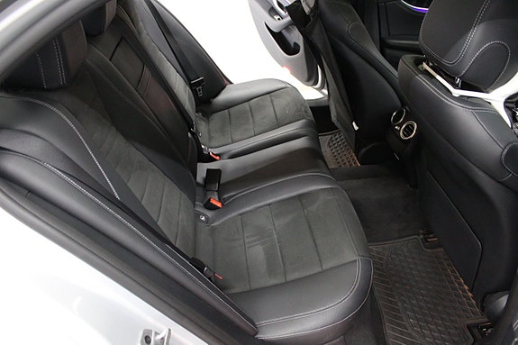 Mercedes-Benz E220 d 11 of 27