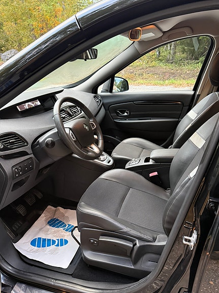 Renault Grand Scenic III 7 of 13