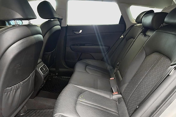 Kia Optima 10 of 11