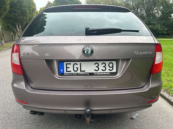 Skoda Superb 4 of 22