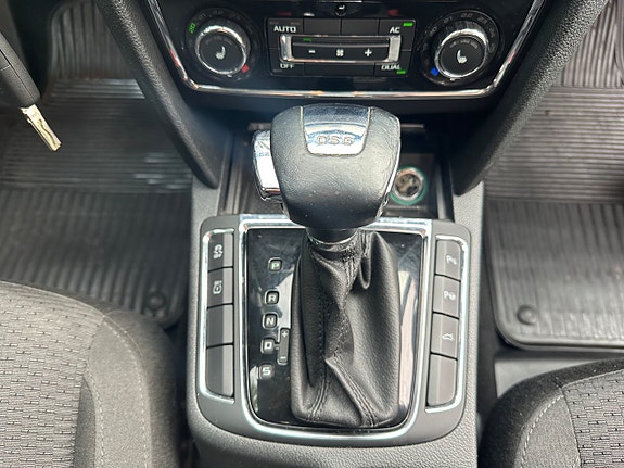 Skoda Superb 19 of 22