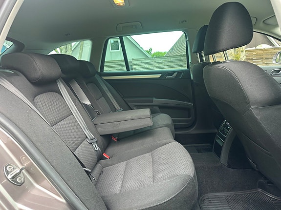 Skoda Superb 12 of 22