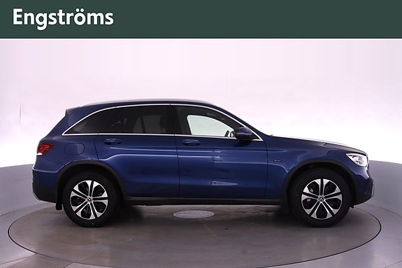 Mercedes-Benz GLC300 e 3 of 24