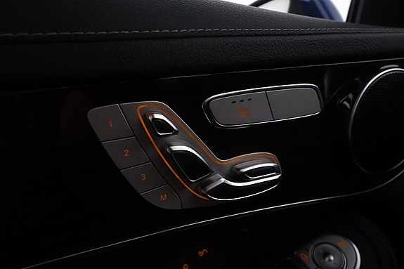 Mercedes-Benz GLC300 e 24 of 24