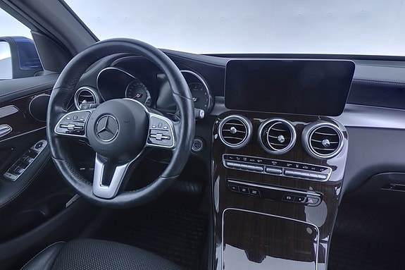 Mercedes-Benz GLC300 e 9 of 24