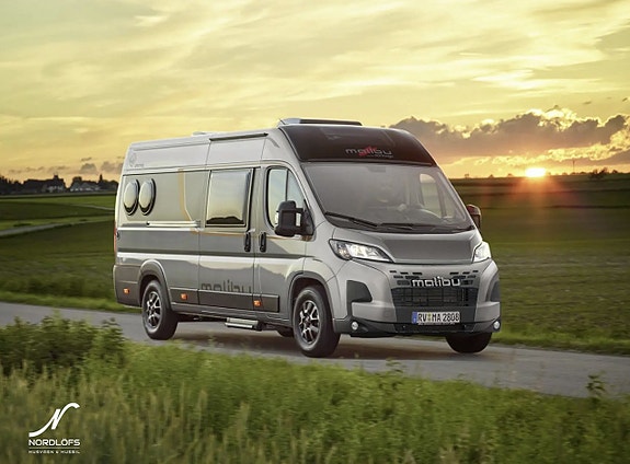 Malibu Van Comfort GT Skyview 640 LE 2 of 4
