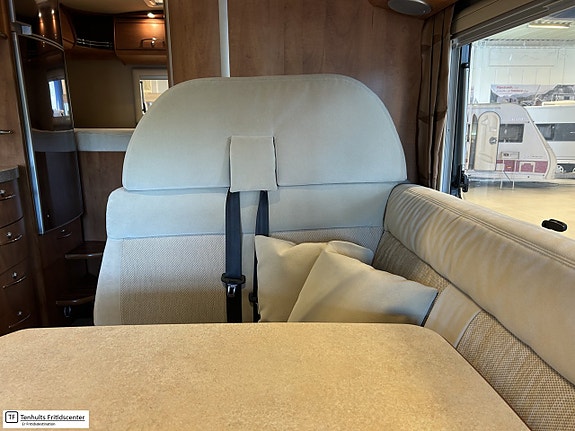 Carthago CHIC C-LINE I 3,8 9 of 21