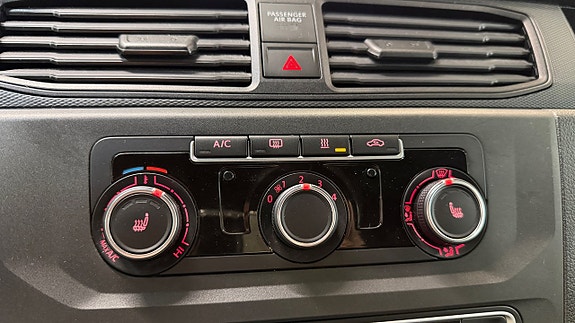 Volkswagen Caddy Maxi 18 of 18