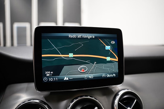 Mercedes-Benz GLA220 d 18 of 23