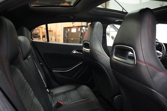 Mercedes-Benz GLA220 d 21 of 23
