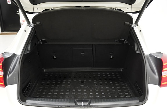 Mercedes-Benz GLA220 d 22 of 23