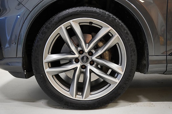 Audi Q7 4 of 30