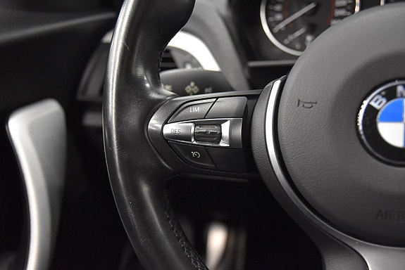 BMW 118i 10 of 17