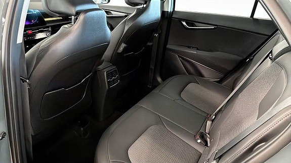Kia Niro 9 of 15