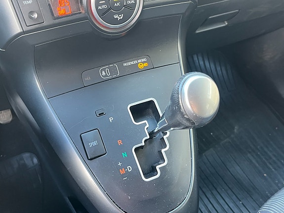 Toyota Verso 13 of 16