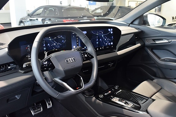 Audi Q6 e-tron 6 of 10